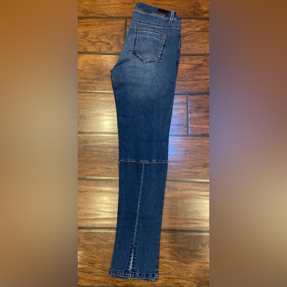 Black Label C’Est To! Motto Jeans